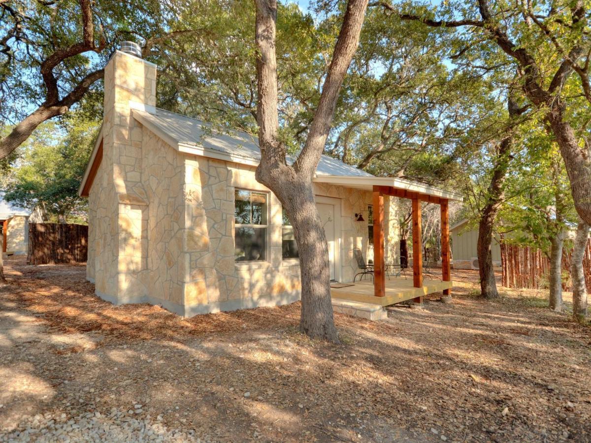 Cabins At Flite Acres - Desert Willow Wimberley Eksteriør bilde